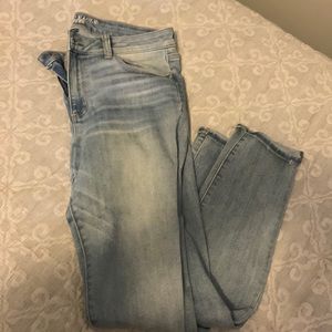 American Eagle woman jeans Super Super Stretch size 14Long